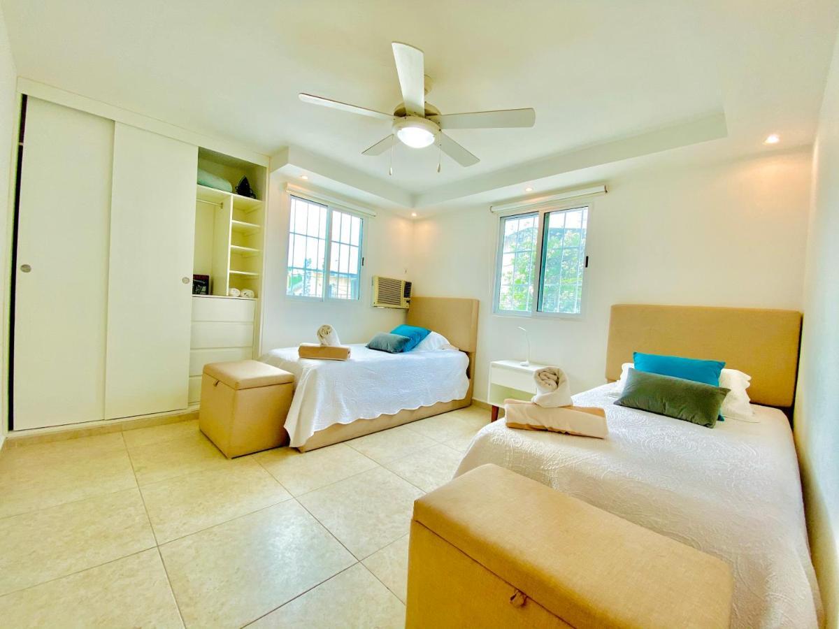 Apartamento cálido y moderno en la entrada de la zona hotelera Cancún Exterior foto