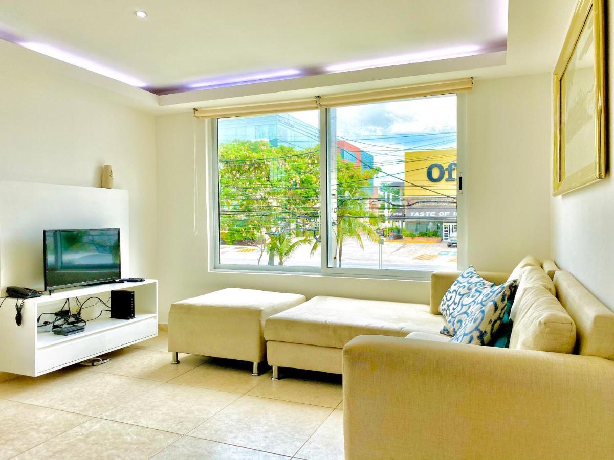 Apartamento cálido y moderno en la entrada de la zona hotelera Cancún Exterior foto
